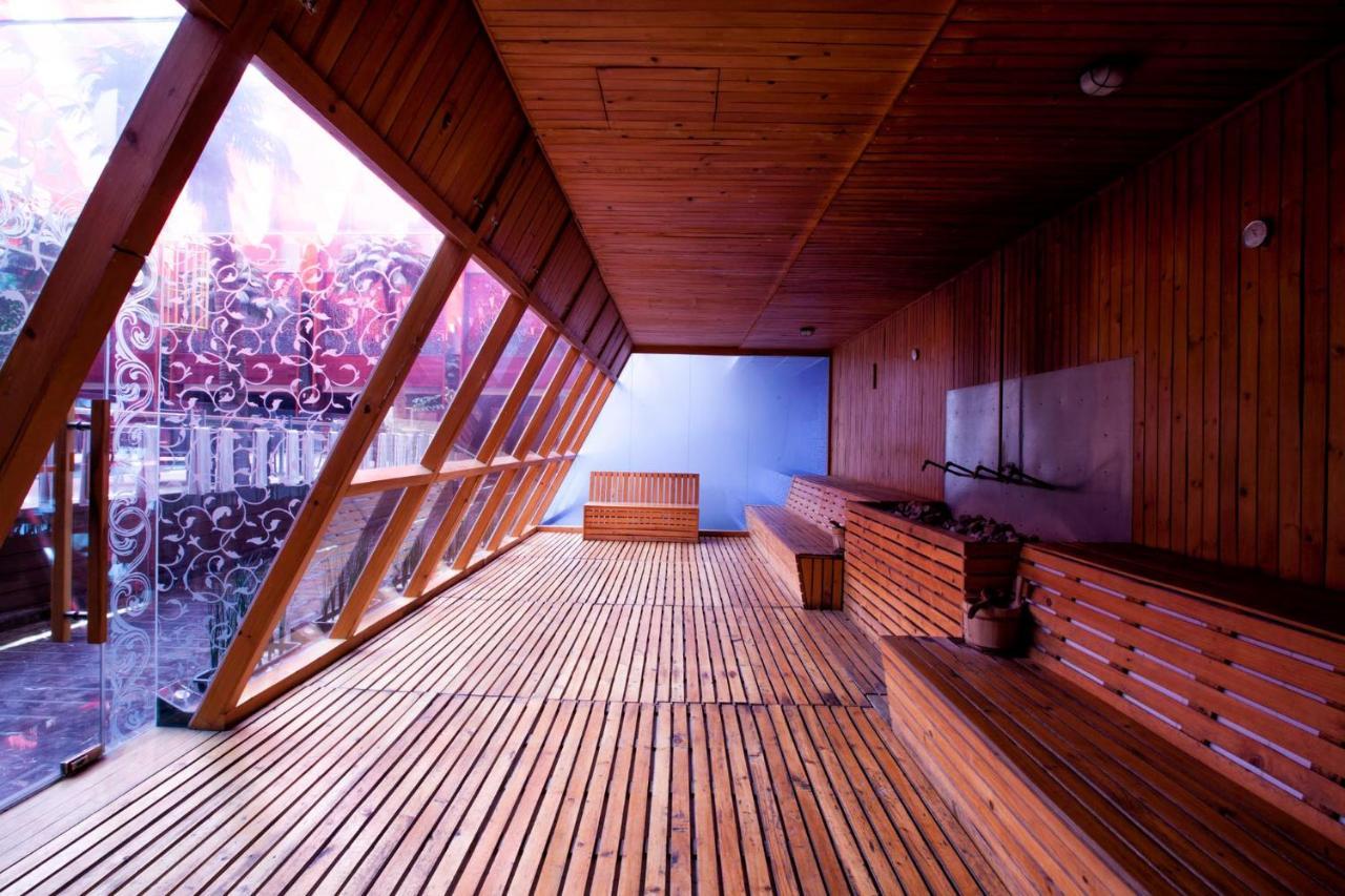 108 Hotel By Him Jakarta Luaran gambar