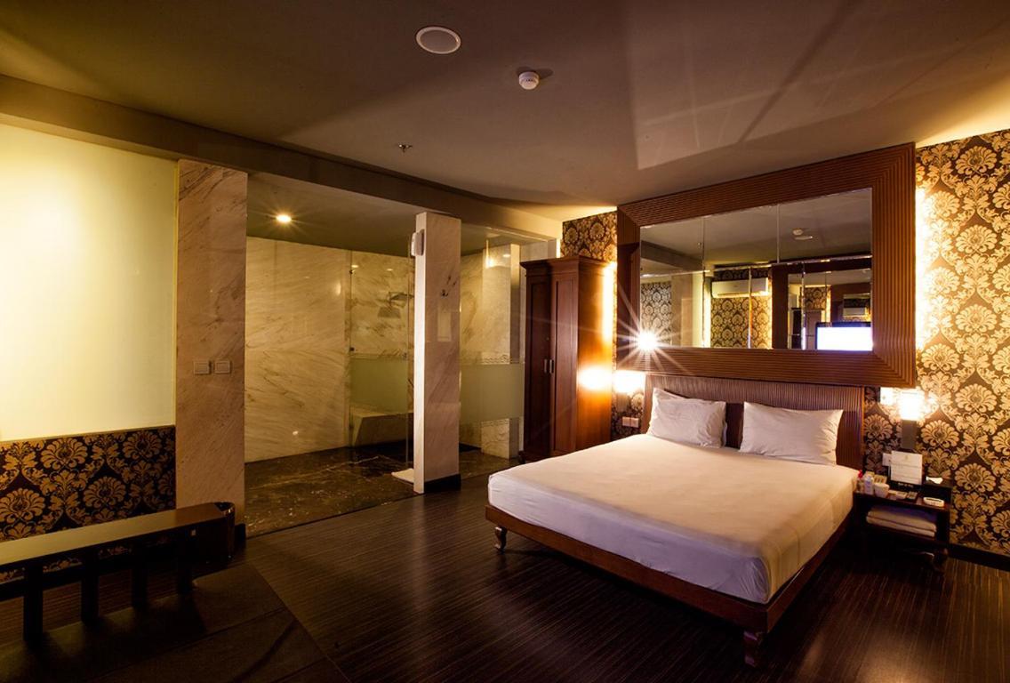 108 Hotel By Him Jakarta Luaran gambar